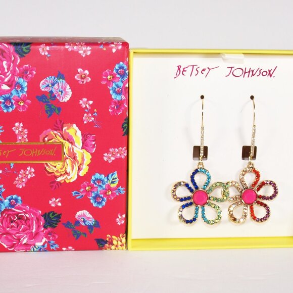 Betsey Johnson Love Fest Open Heart Drop Earrings New in Box - Picture 1 of 3